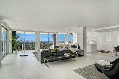 5660 Collins Ave #10A - Photo 1