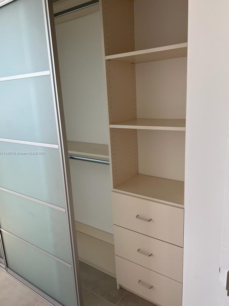 1020 Meridian Ave, Miami FL 33139-8312 exterior