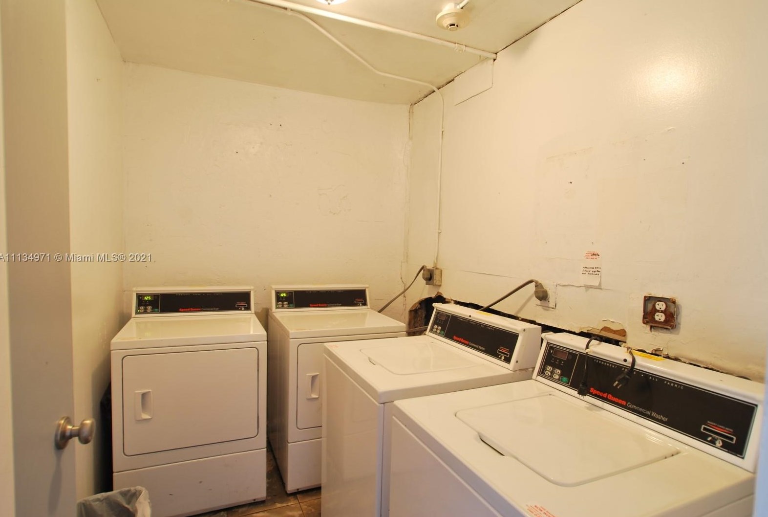 1650 115th St, Miami FL 33167-3104 exterior