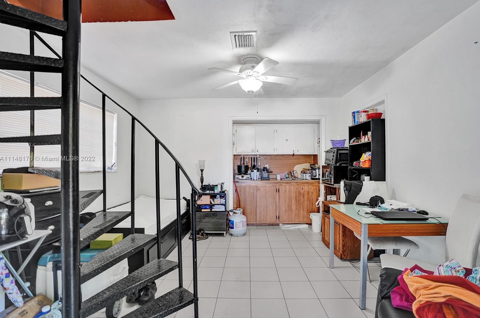 271 Glendale Dr, Miami FL  33166-5021 exterior