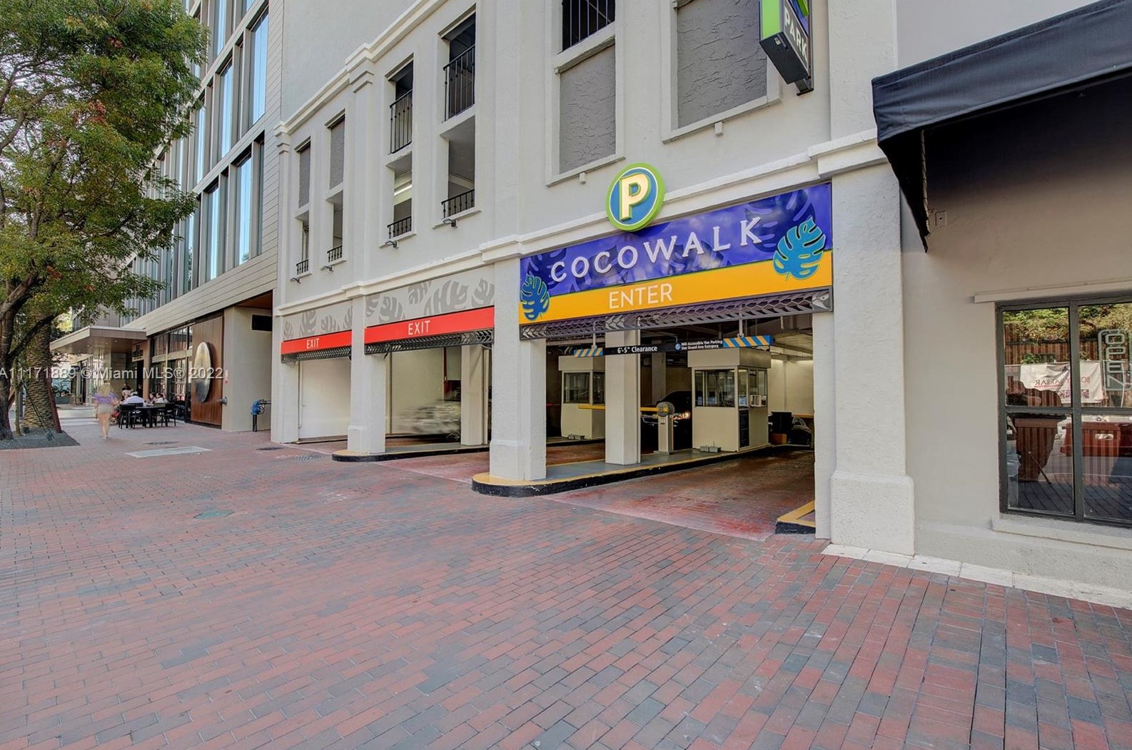 2801 Florida Ave, Miami FL 33133-1905 exterior