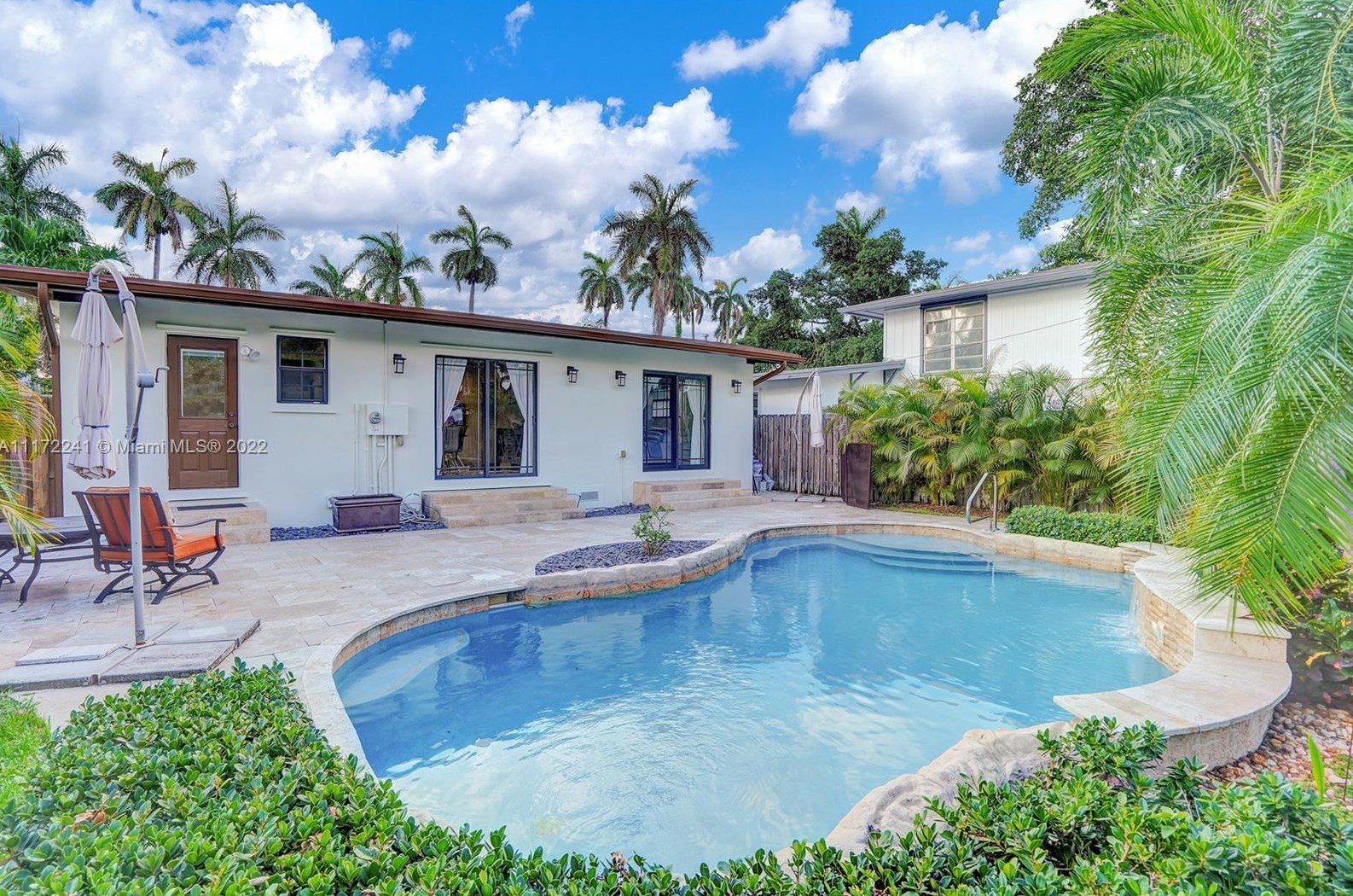 1318 Tyler St, Hollywood FL 33020-5251 exterior