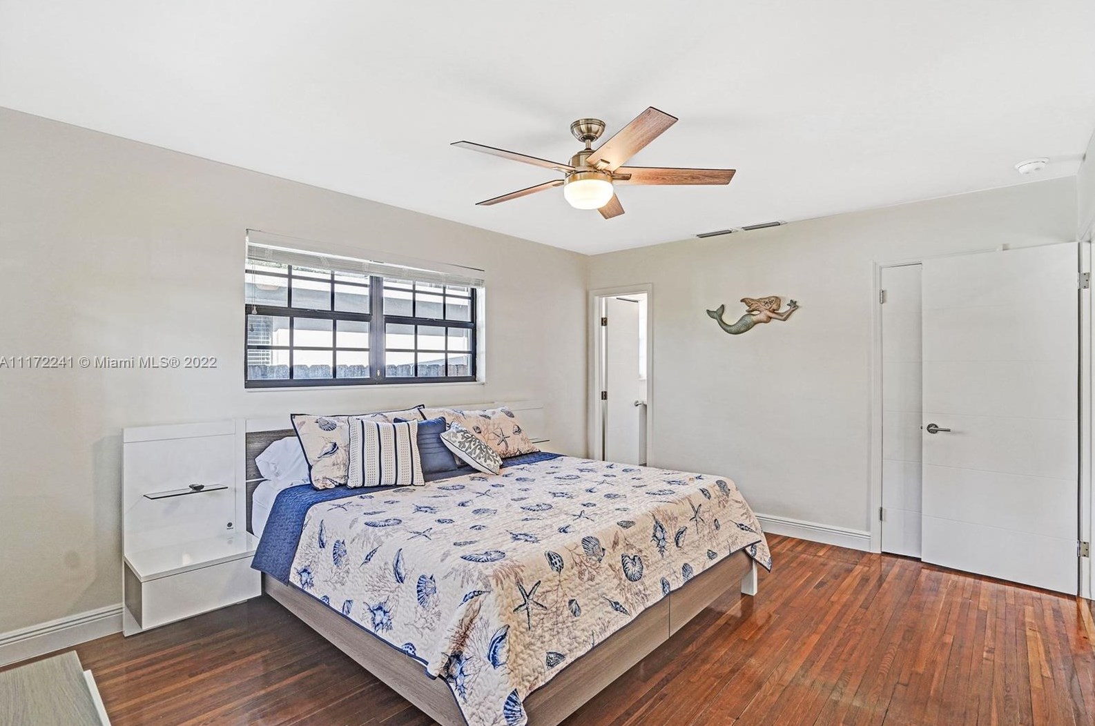 1318 Tyler St, Hollywood FL 33020-5251 exterior