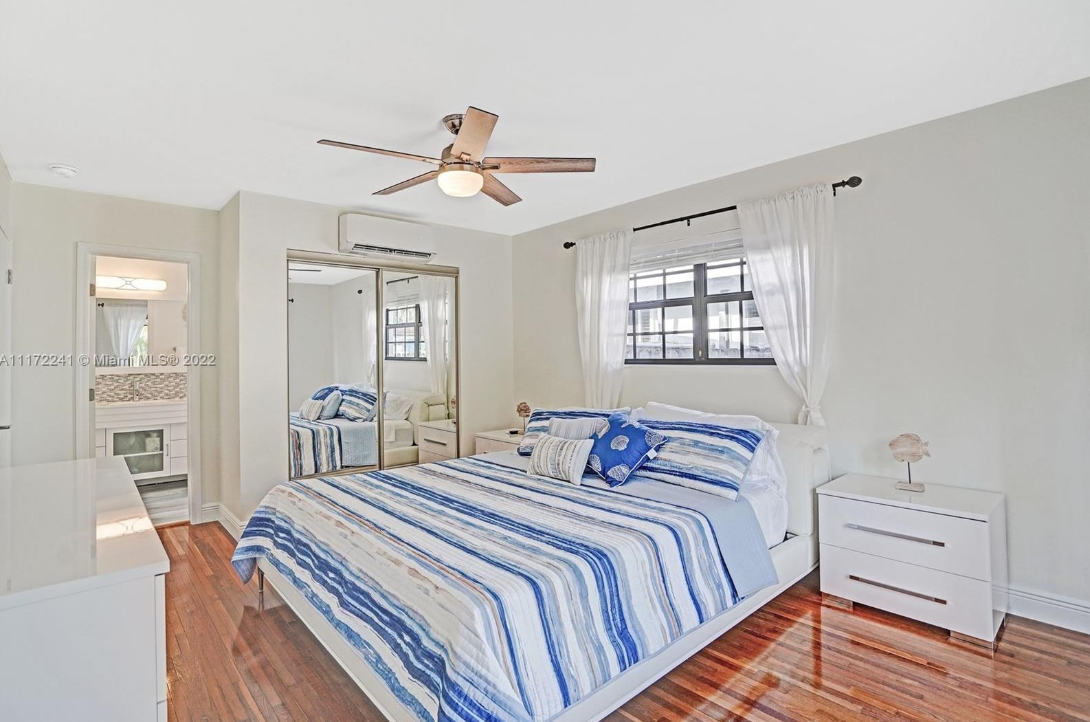 1318 Tyler St, Hollywood FL 33020-5251 exterior