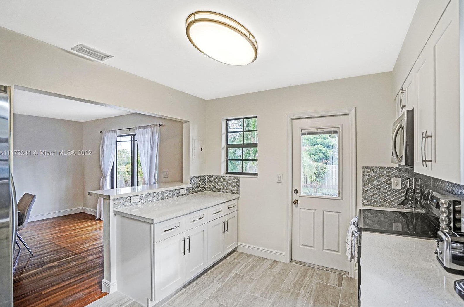 1318 Tyler St, Hollywood FL 33020-5251 exterior