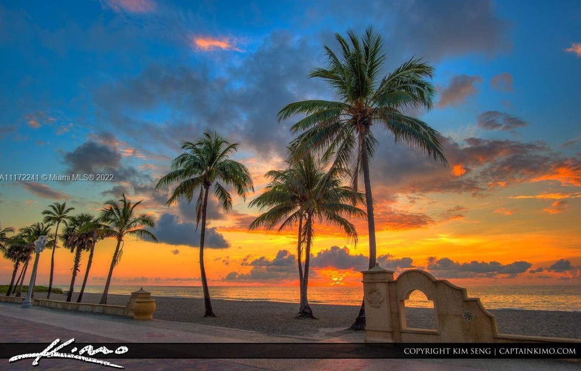 1318 Tyler St, Hollywood FL 33020-5251 exterior