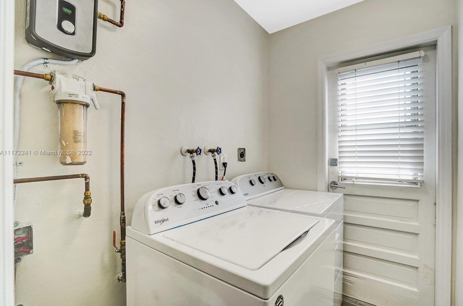 1318 Tyler St, Hollywood FL 33020-5251 exterior