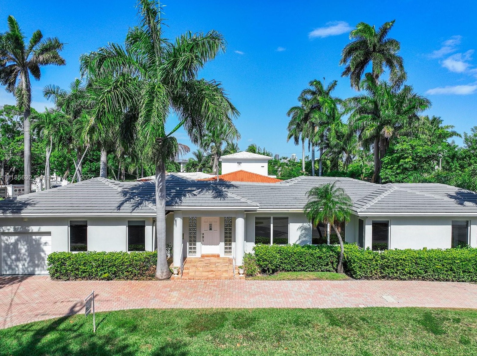 440 Dilido Dr, Miami FL  33139-1272 exterior