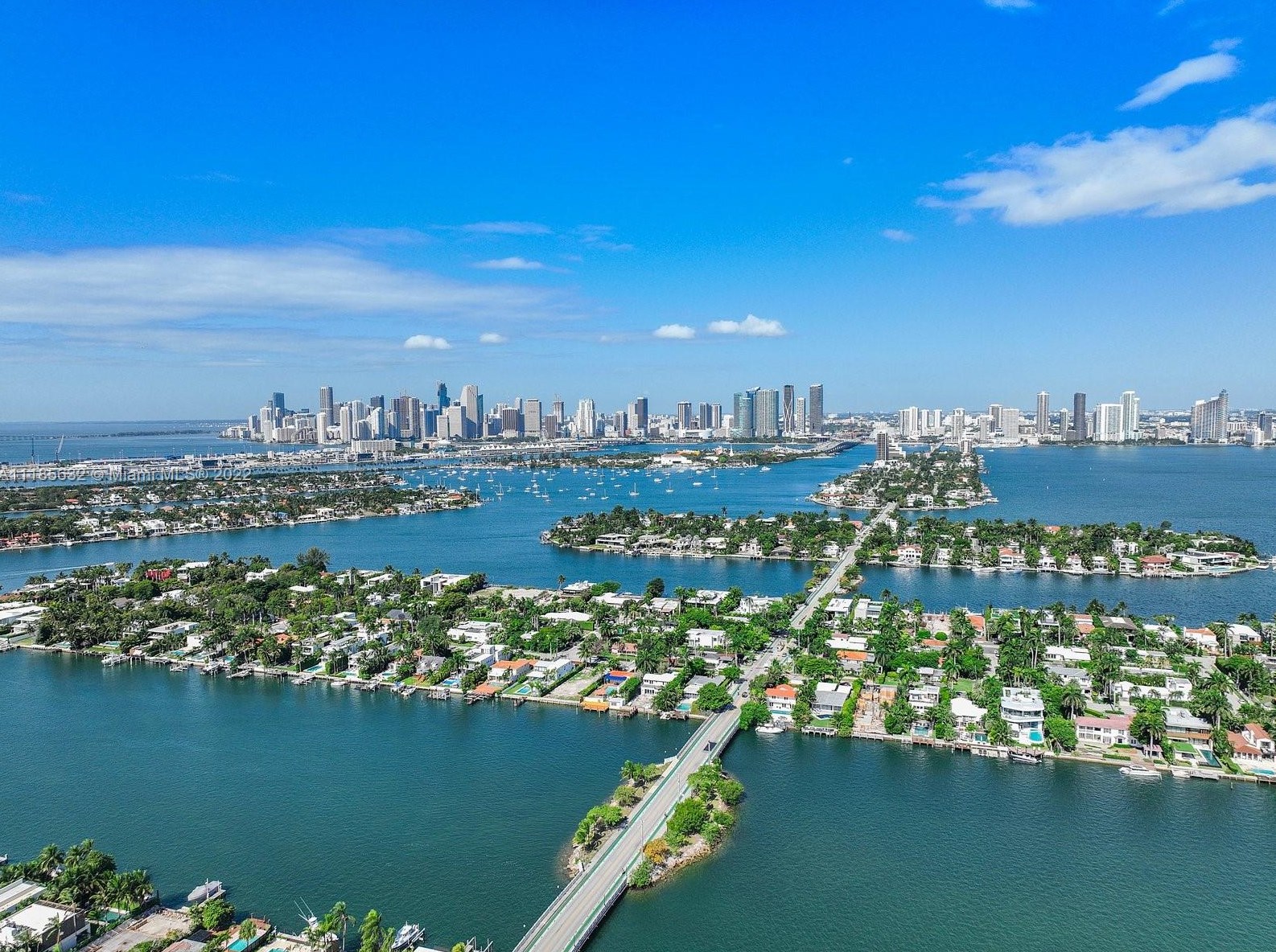 440 Dilido Dr, Miami FL  33139-1272 exterior