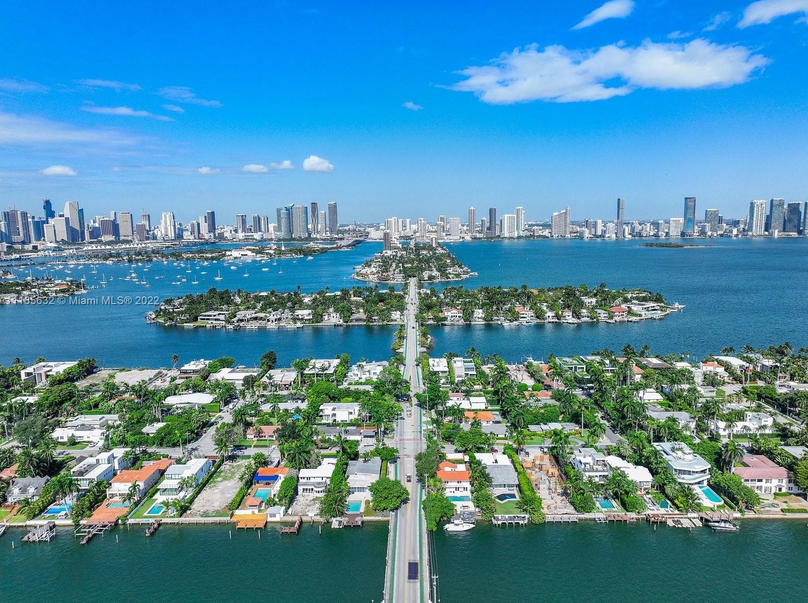 440 Dilido Dr, Miami FL  33139-1272 exterior