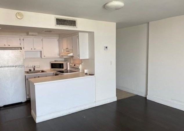 1035 West Ave, Miami Beach FL  33139-4740 exterior