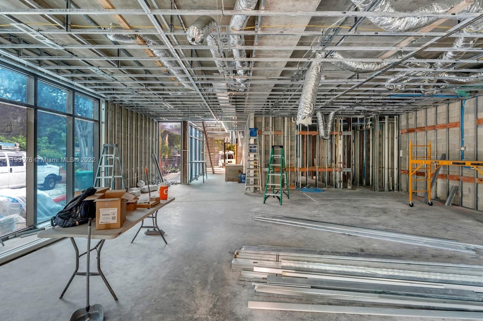 2459 Lincoln Ave, Miami FL  33133-3963 exterior