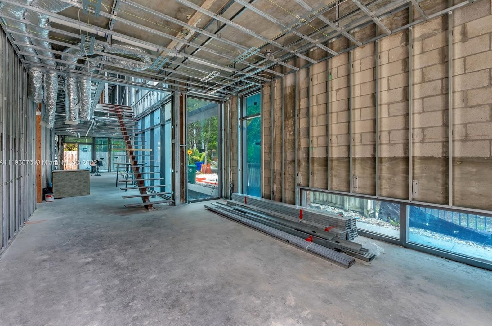 2459 Lincoln Ave, Miami FL  33133-3963 exterior