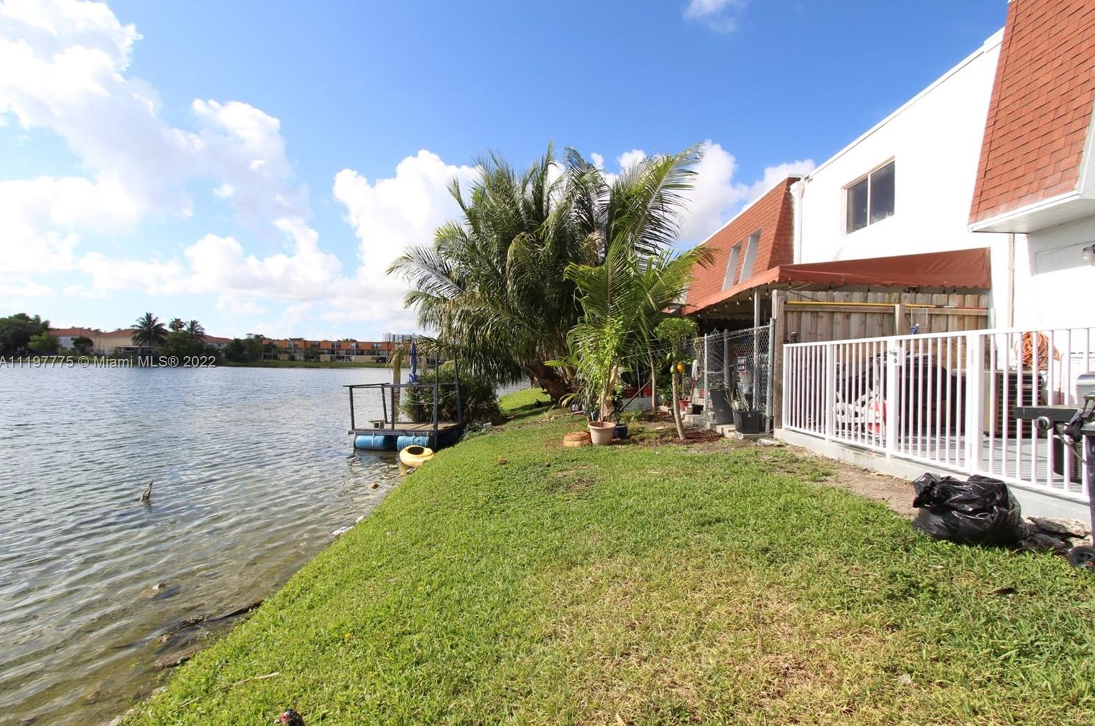 401 109th Ave, Miami FL 33172-3708 exterior