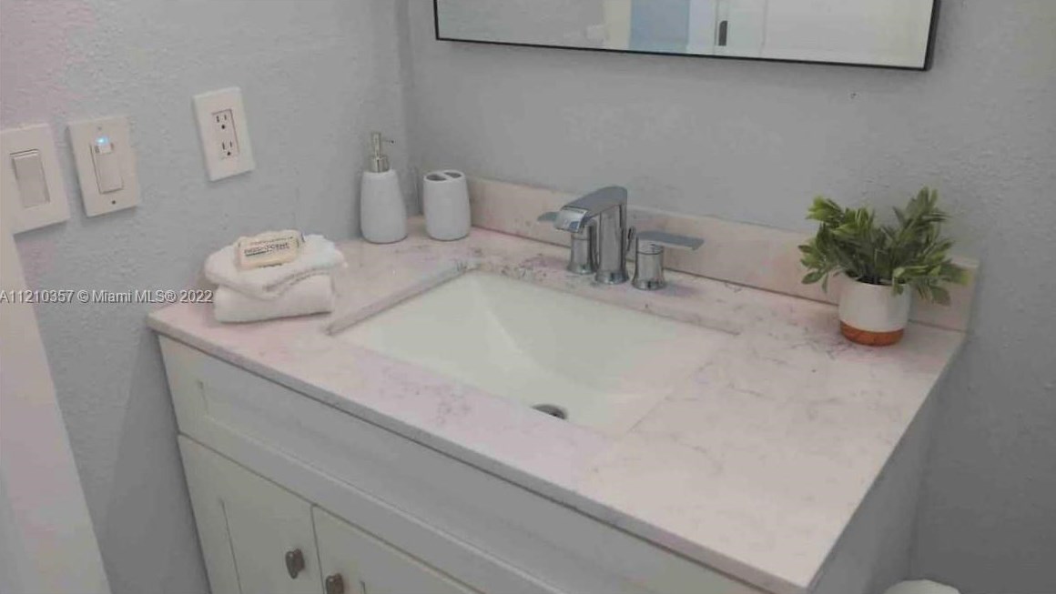 1110 Indian Rdg Trl, Kissimmee FL 34747-1928 exterior