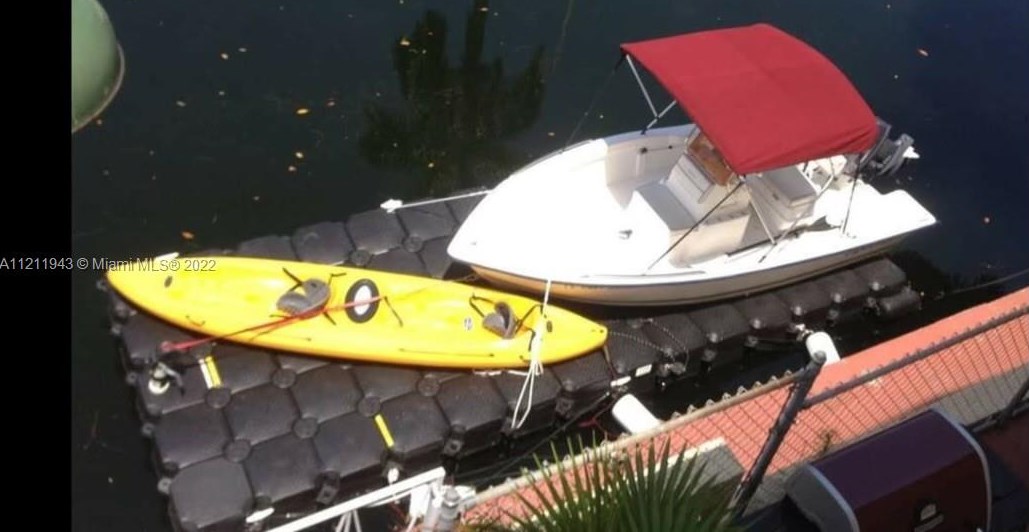 1755 Venice Ln, Miami FL 33181-1931 exterior