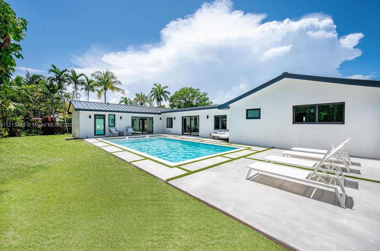 8700 175th St, Miami FL  33157-5839 exterior