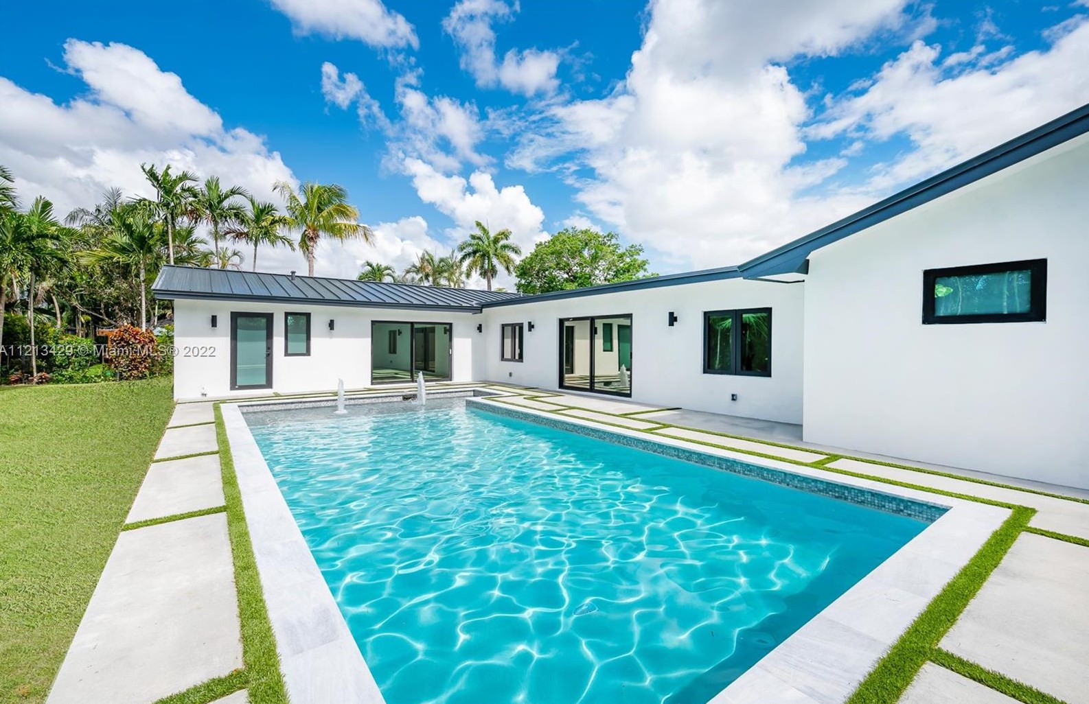 8700 175th St, Miami FL  33157-5839 exterior