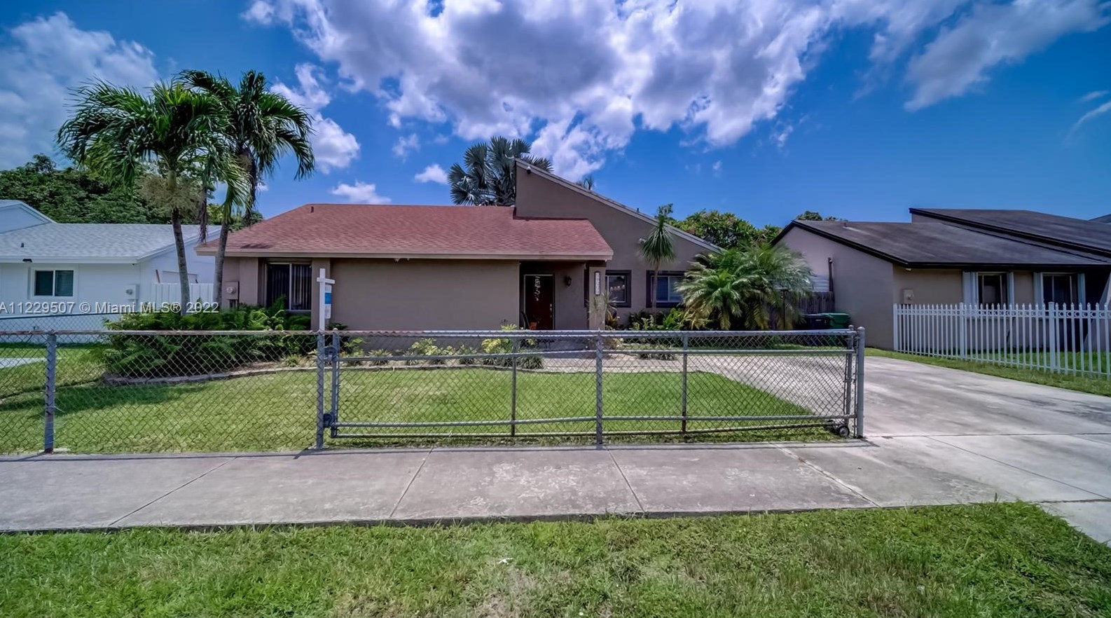 20221 124th Ave, Miami FL  33177-5223 exterior