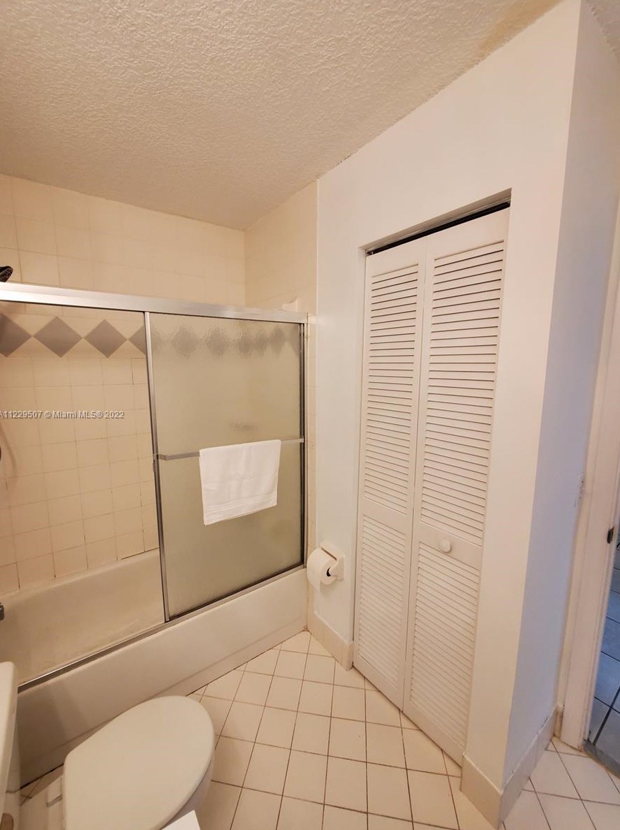 20221 124th Ave, Miami FL  33177-5223 exterior