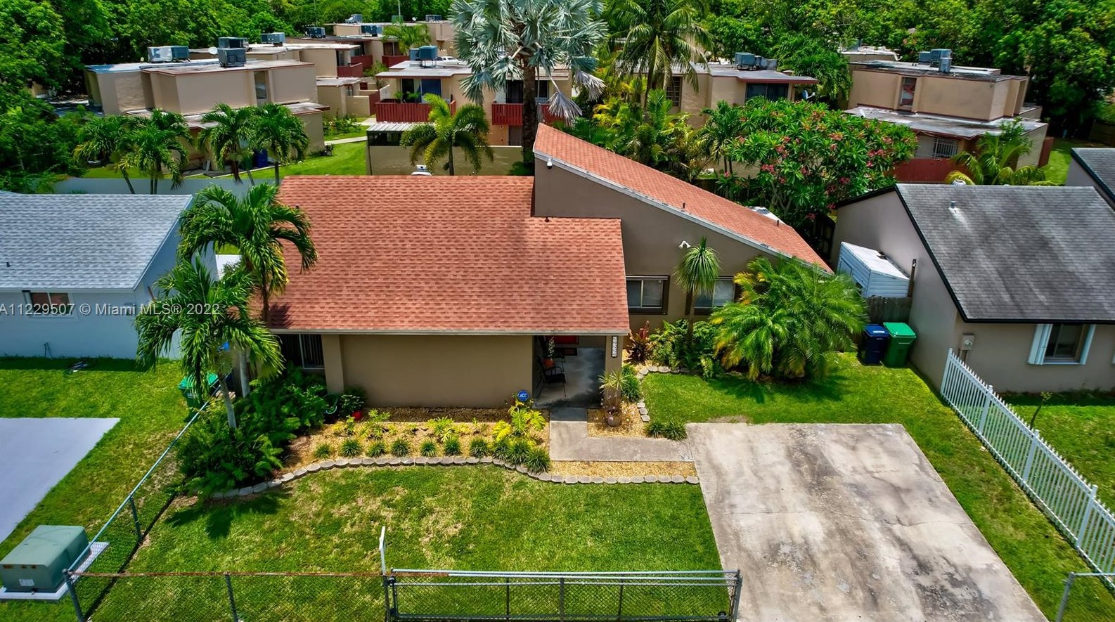 20221 124th Ave, Miami FL  33177-5223 exterior