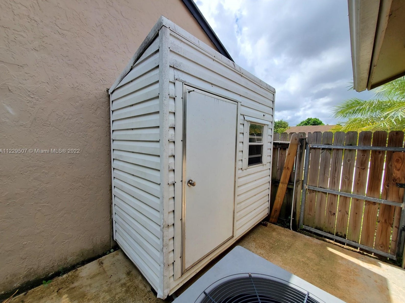 20221 124th Ave, Miami FL  33177-5223 exterior