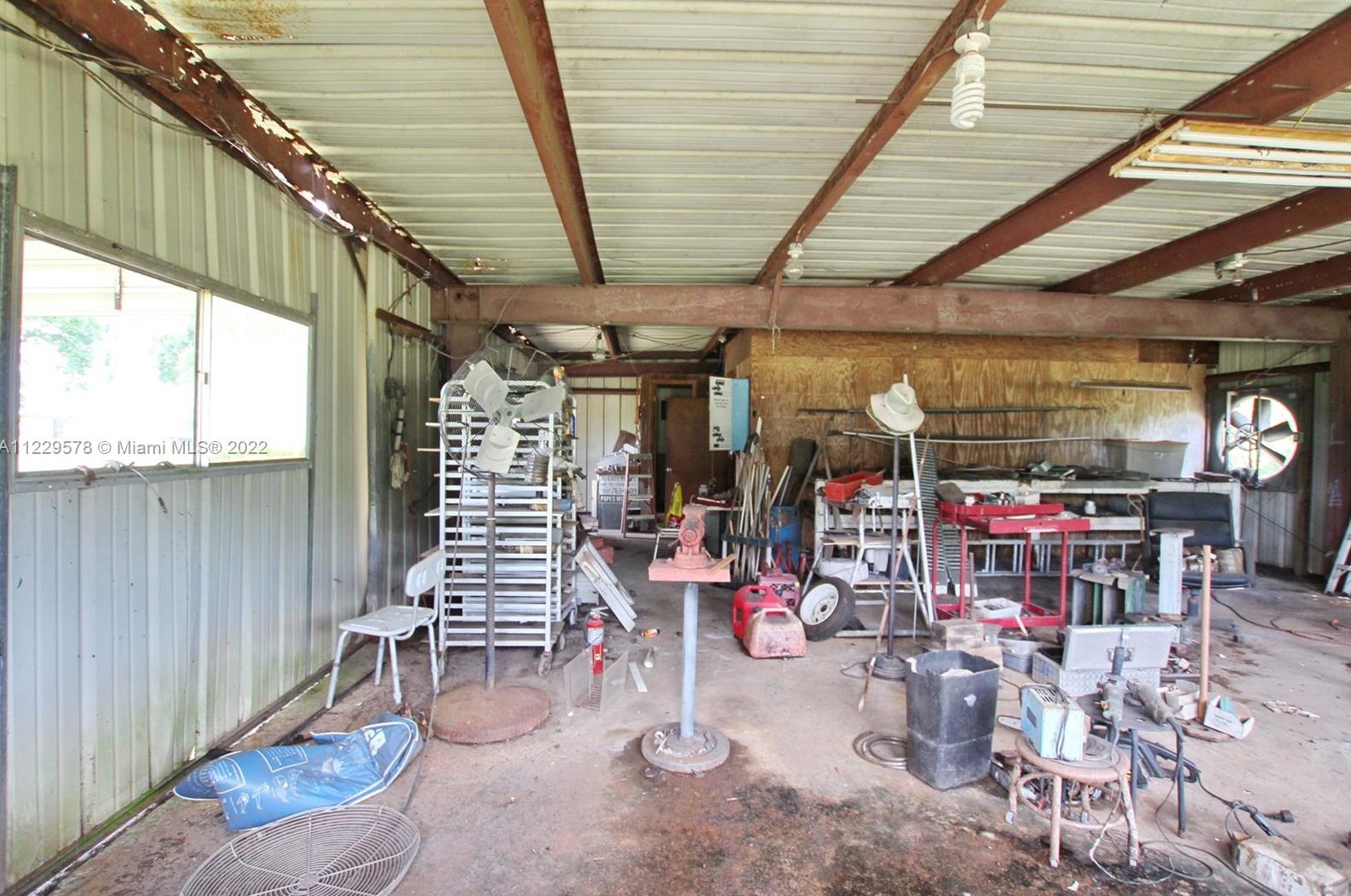 2472 63rd Ave, Okeechobee FL  34974-1235 exterior