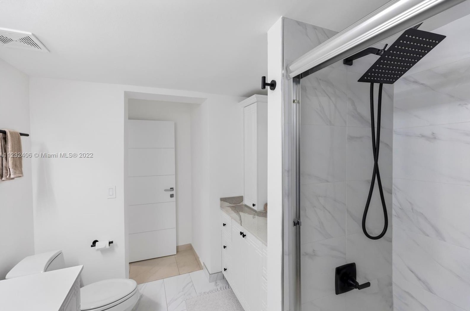 16520 35th Ave, Miami FL  33160-3817 exterior