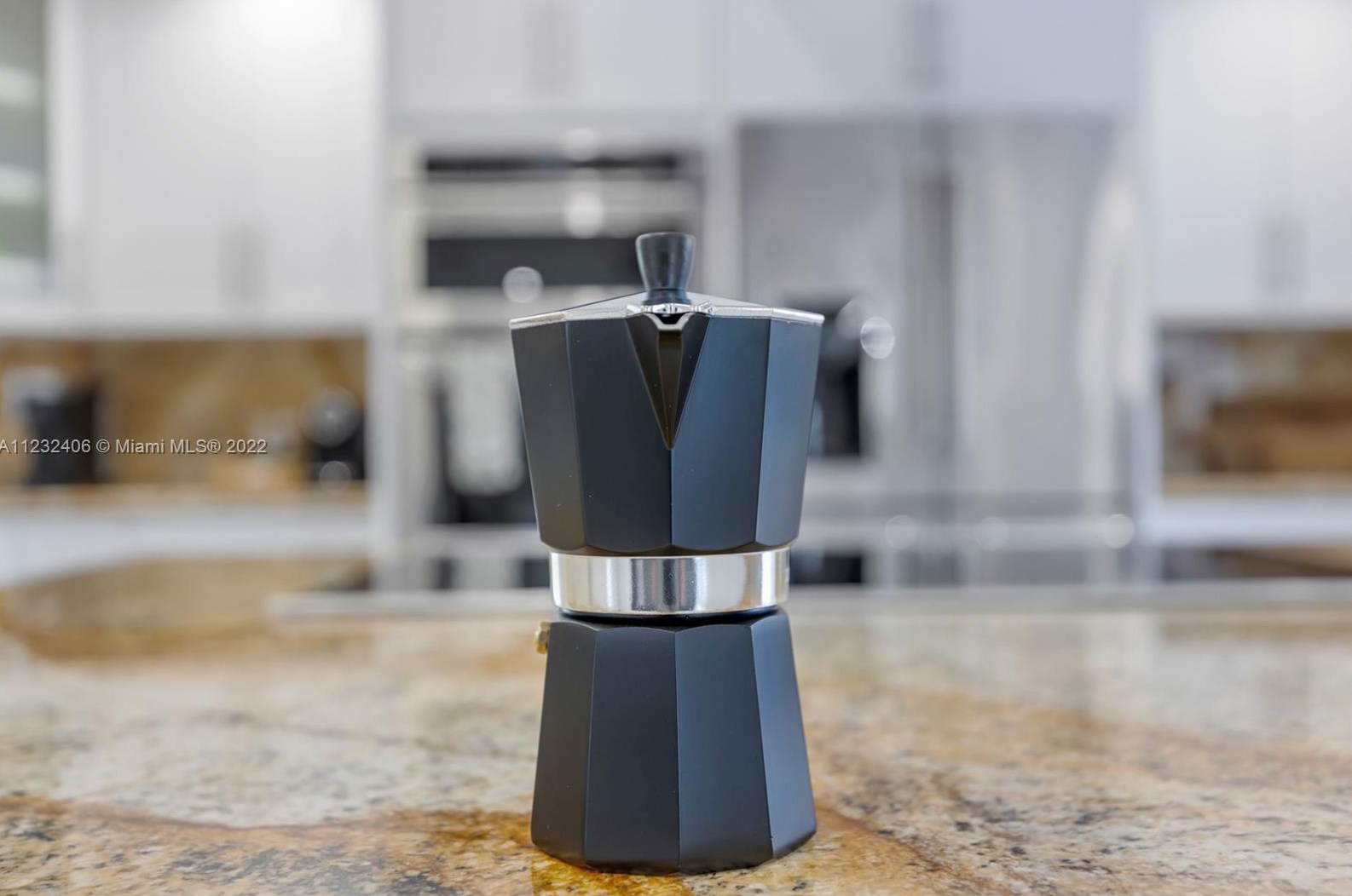 16520 35th Ave, Miami FL  33160-3817 exterior