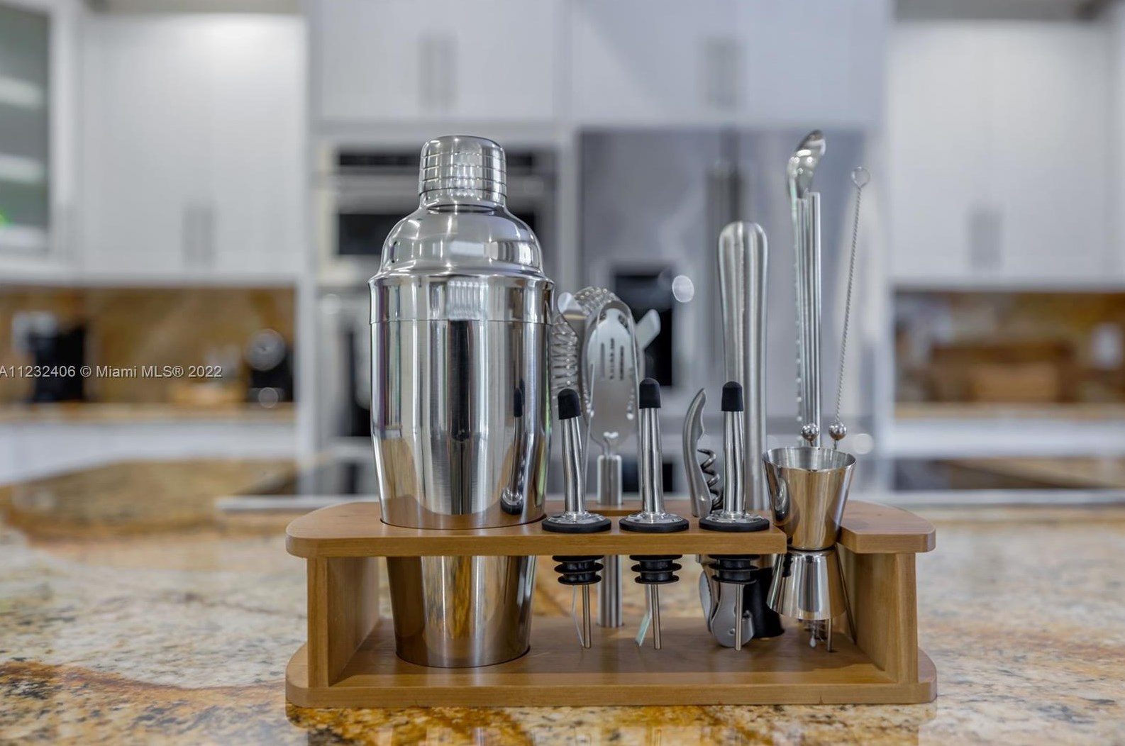 16520 35th Ave, Miami FL  33160-3817 exterior