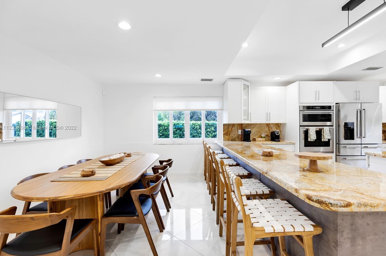 16520 35th Ave, Miami FL  33160-3817 exterior