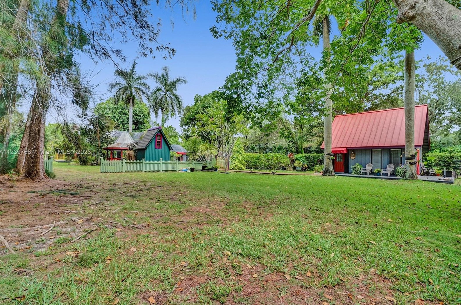 6031 82nd Ave, Miami FL  33143-1552 exterior