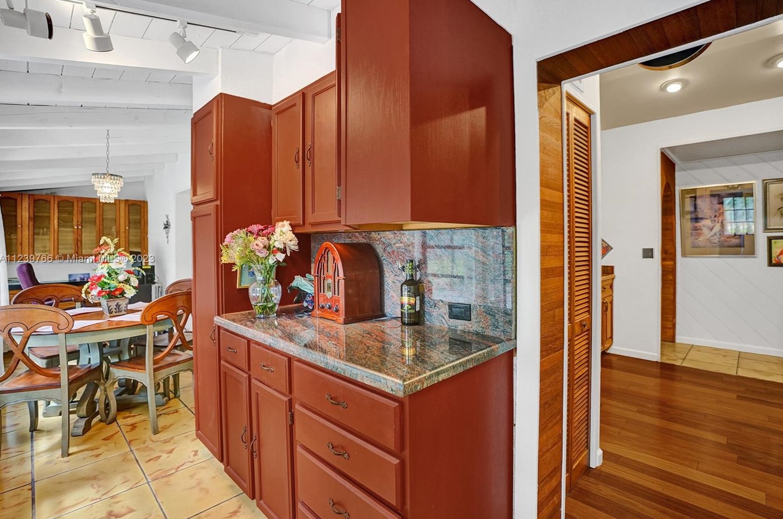 6031 82nd Ave, Miami FL  33143-1552 exterior