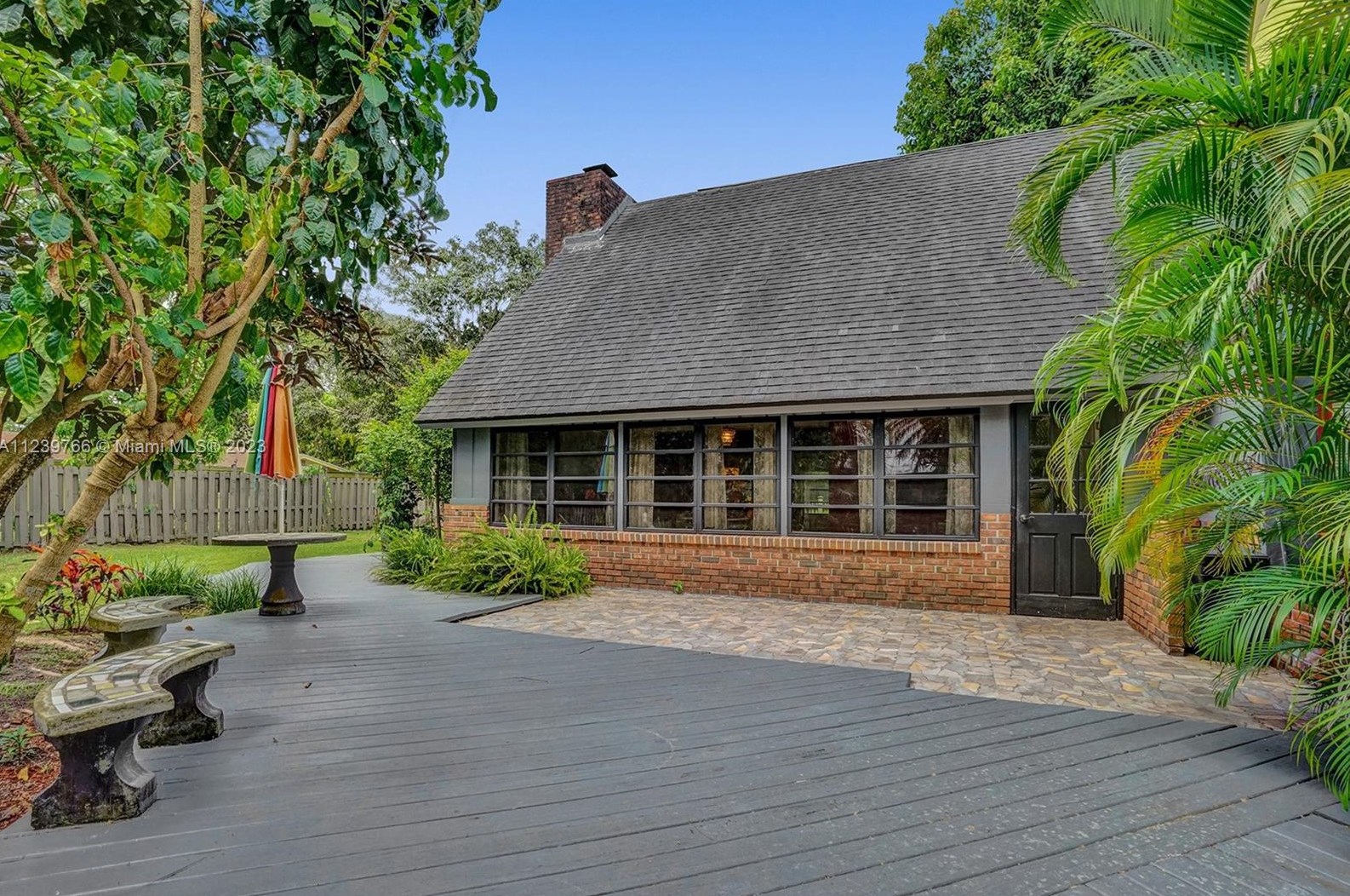 6031 82nd Ave, Miami FL  33143-1552 exterior