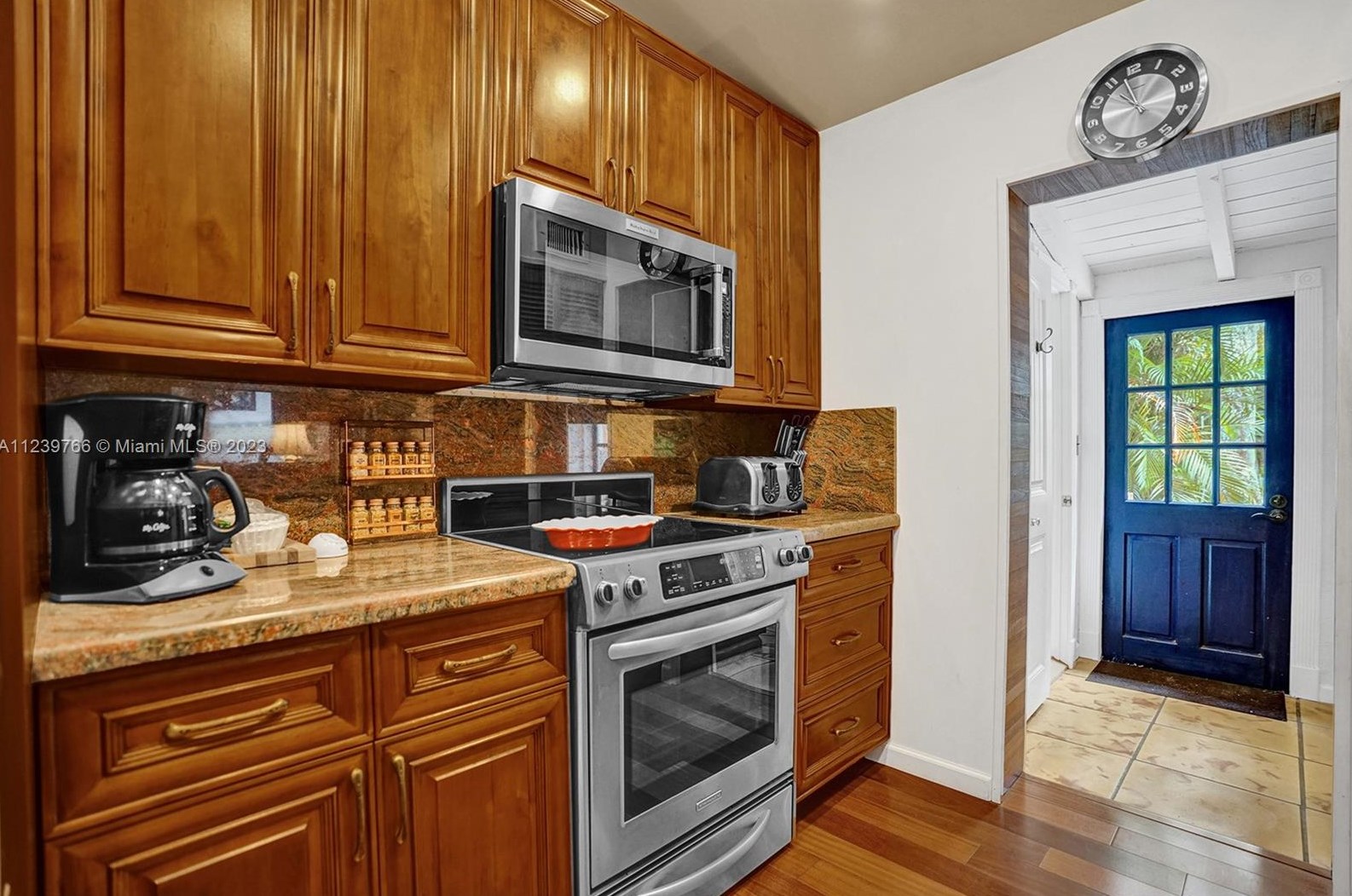 6031 82nd Ave, Miami FL  33143-1552 exterior