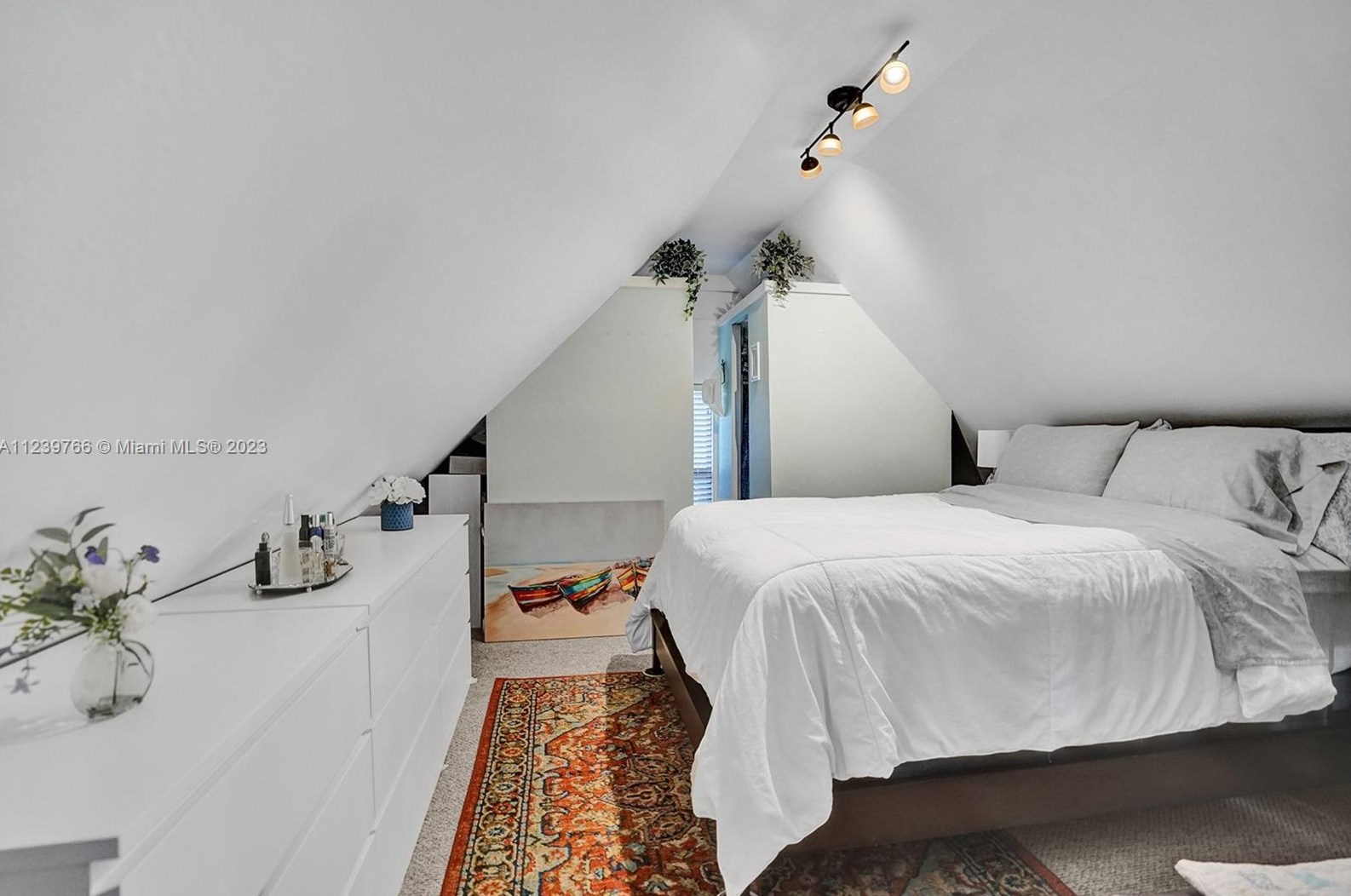 6031 82nd Ave, Miami FL  33143-1552 exterior