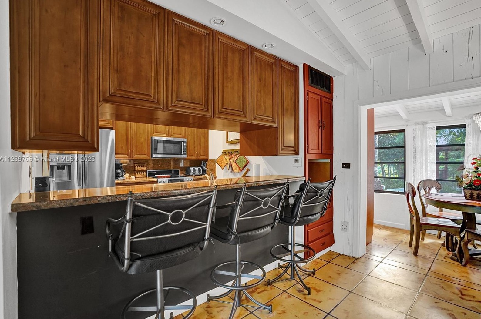 6031 82nd Ave, Miami FL  33143-1552 exterior