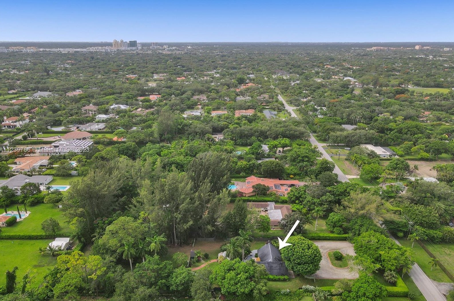 6031 82nd Ave, Miami FL  33143-1552 exterior