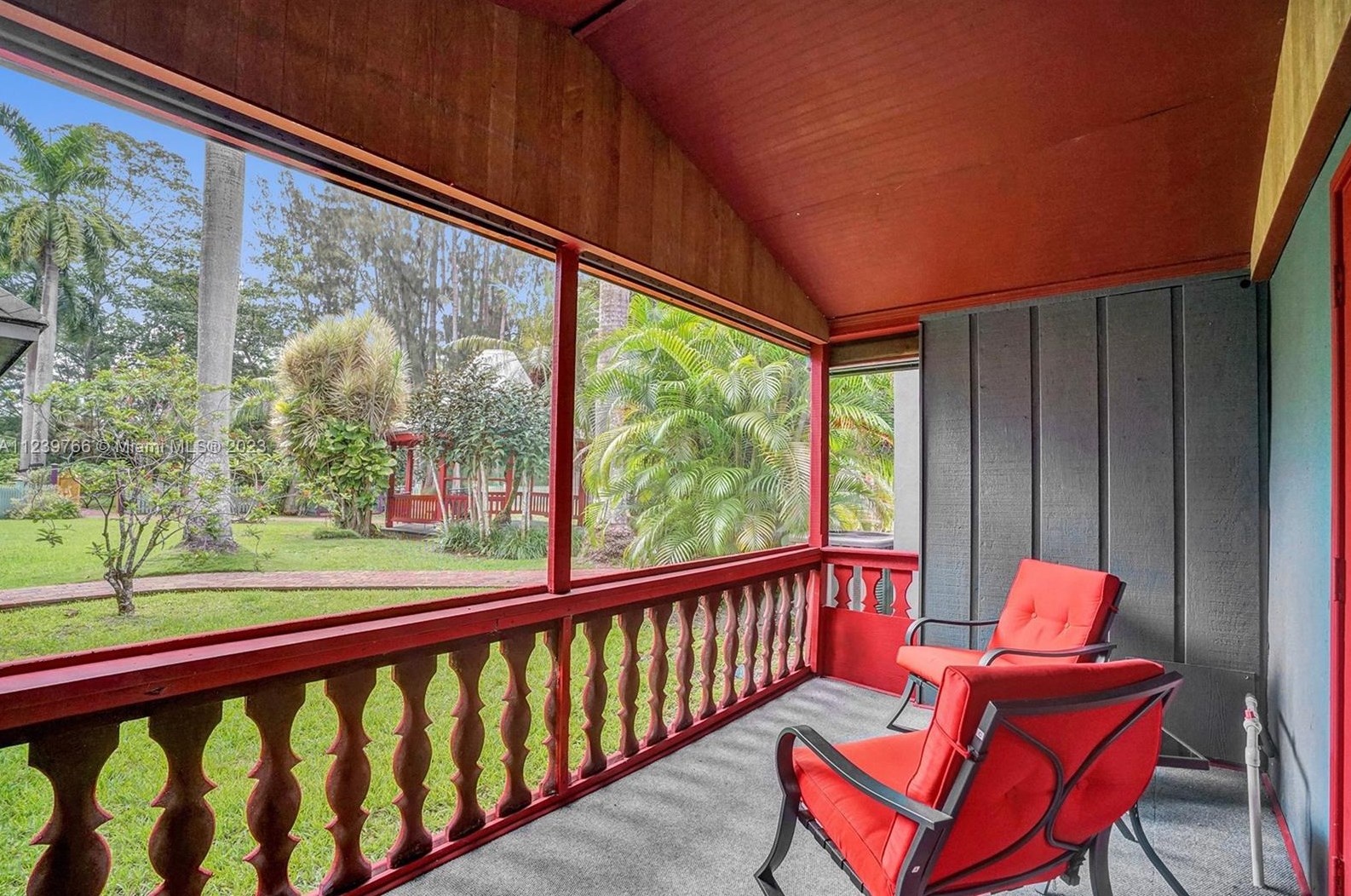 6031 82nd Ave, Miami FL  33143-1552 exterior