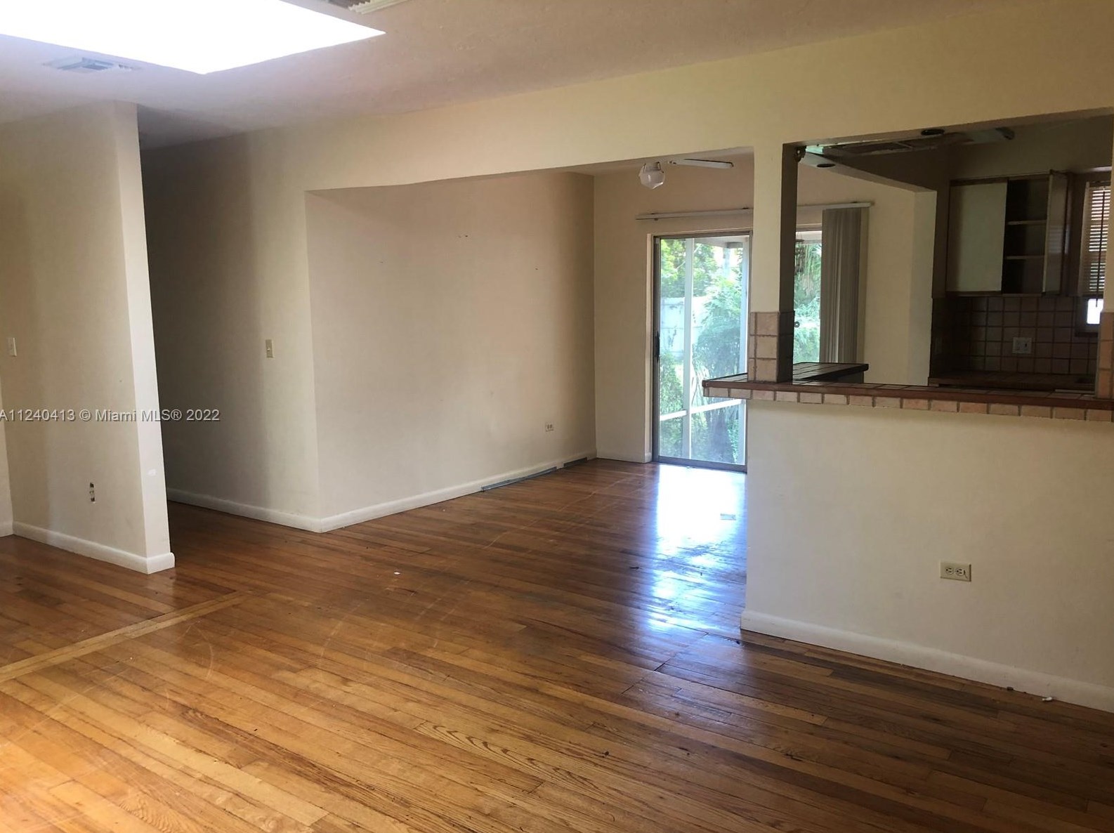 30 107 St, Miami FL 33167-3425 exterior