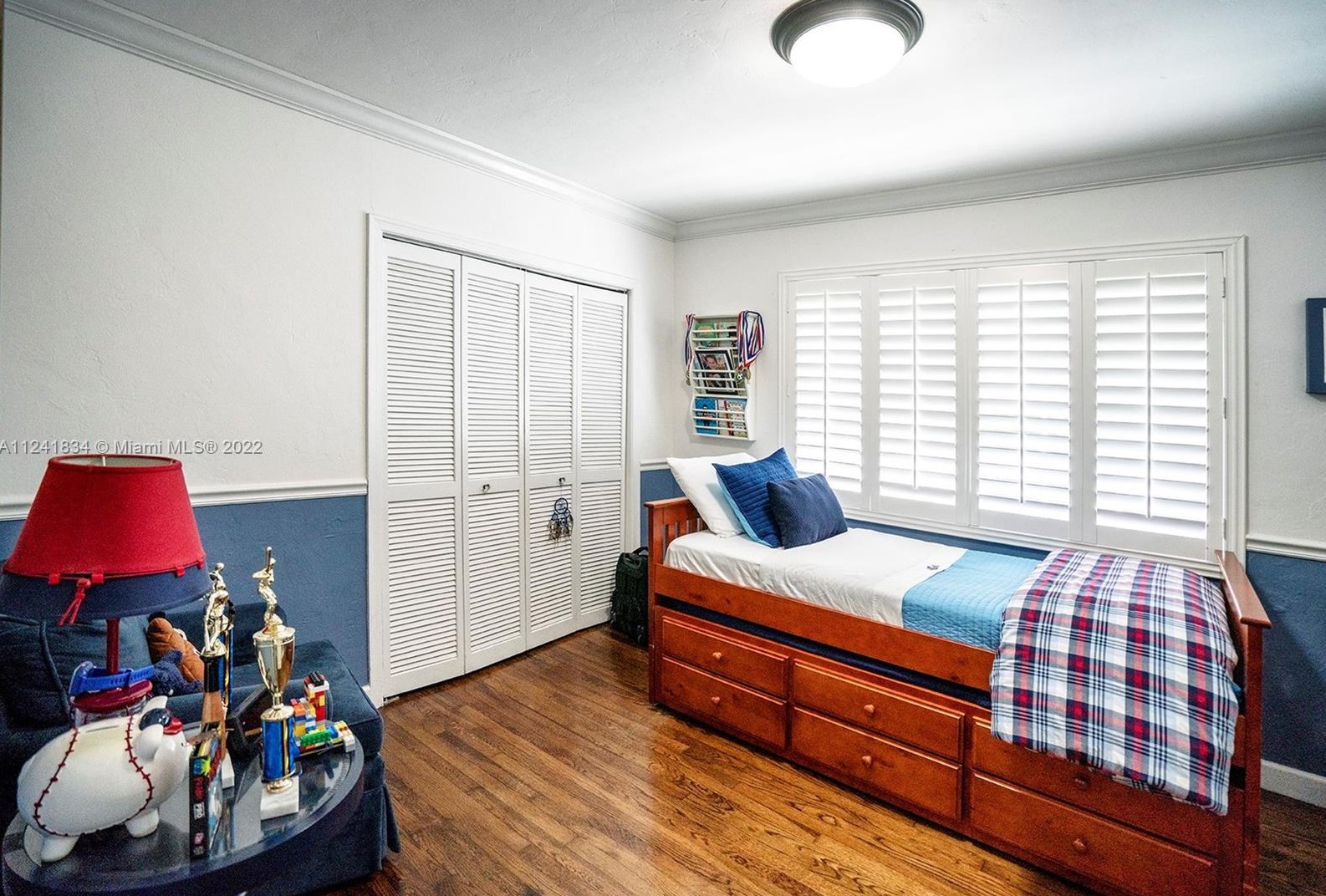 7010 68th Ct, Miami FL  33143-3124 exterior