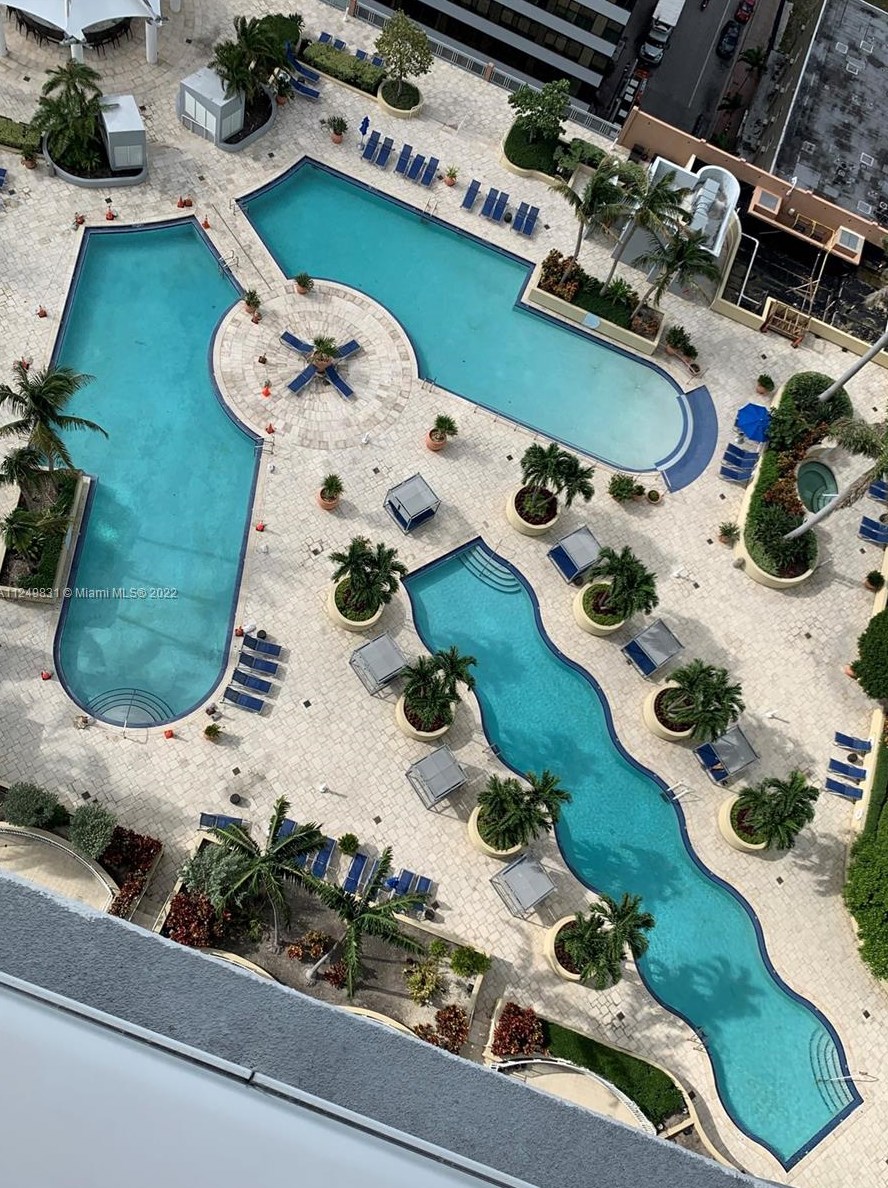 244 Biscayne Blvd, Miami FL 33132-2219 exterior