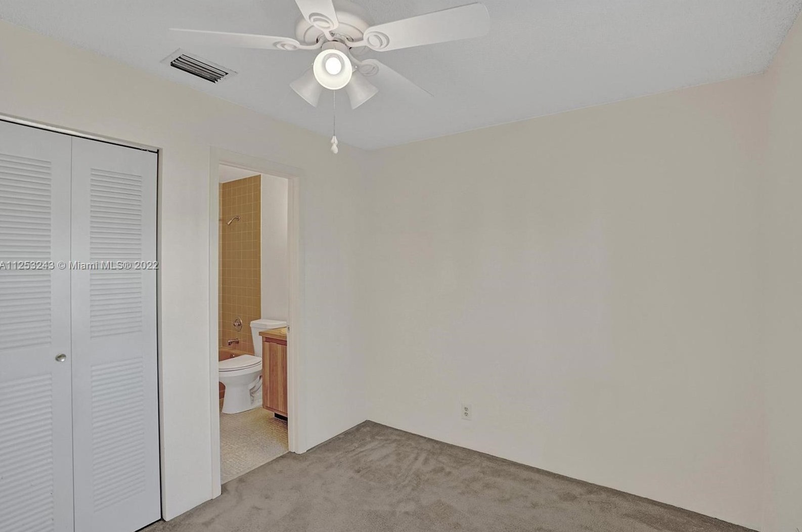 18801 Candlewick Dr, Boca Raton FL  33496-5008 exterior