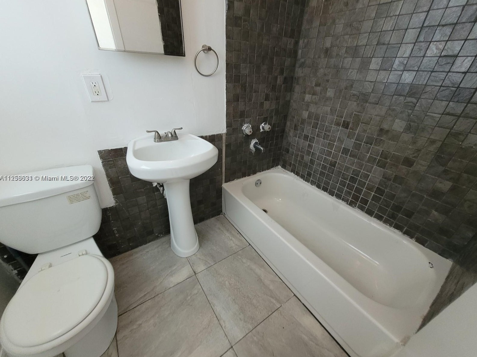 1049 95 St, Miami FL 33138-2547 exterior