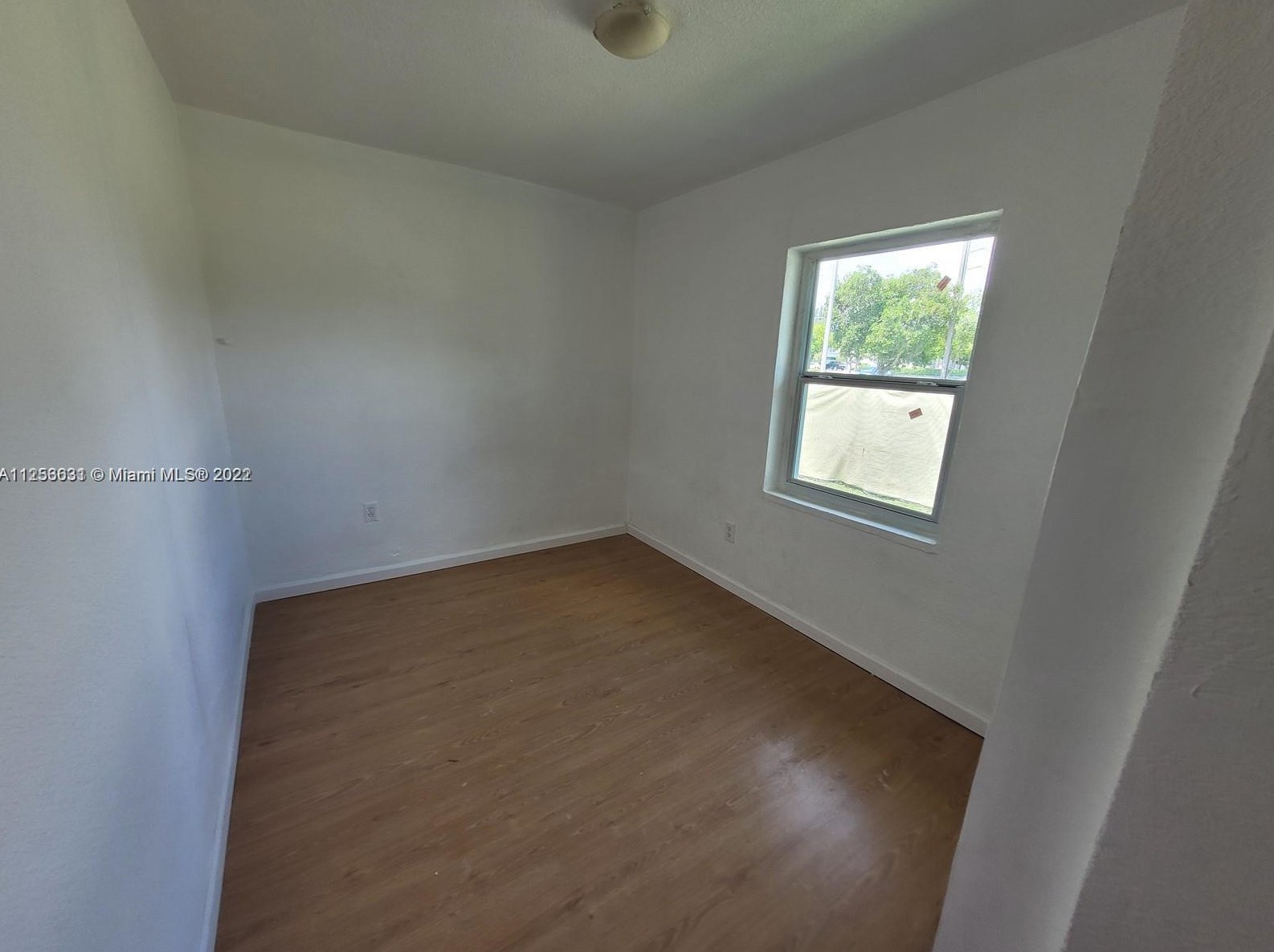 1049 95 St, Miami FL 33138-2547 exterior