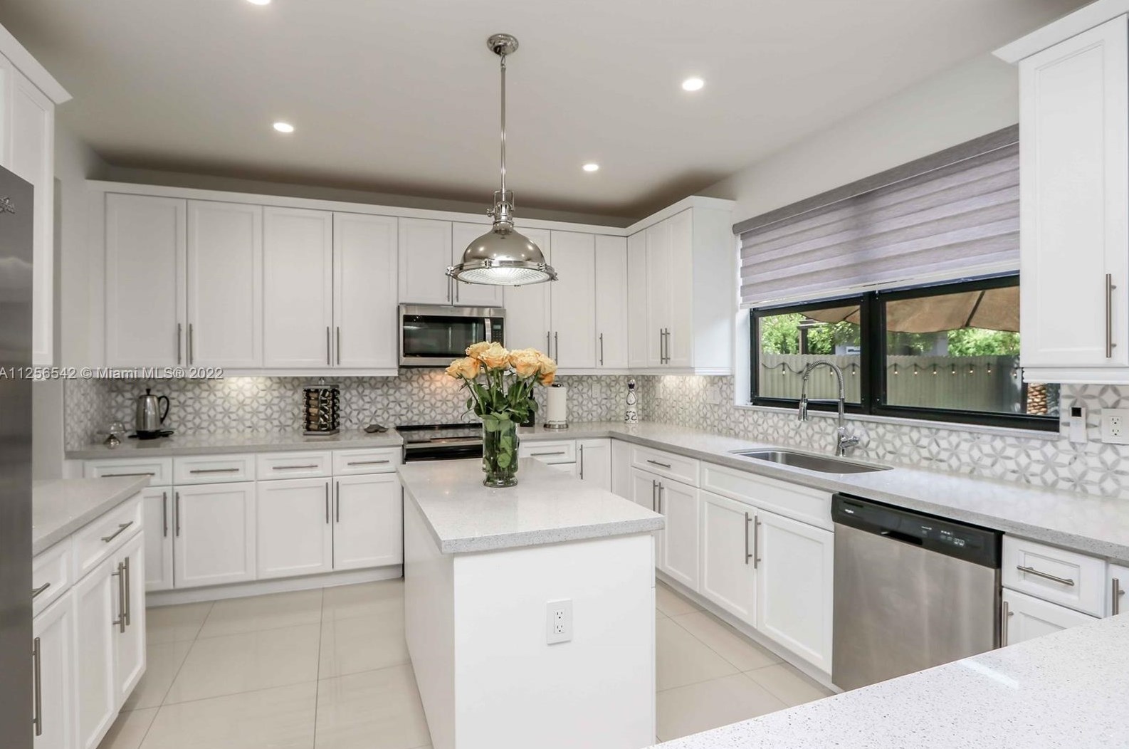 1420 144 Ave, Miami FL 33186-8619 exterior