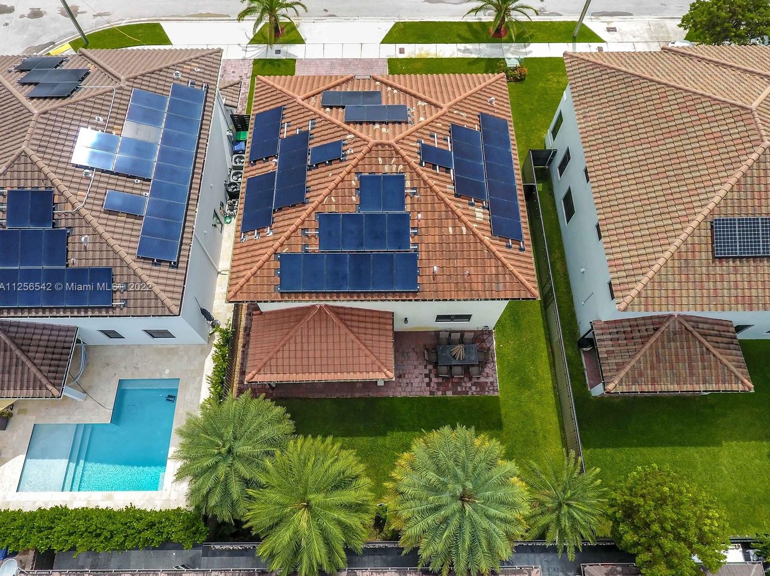 1420 144 Ave, Miami FL 33186-8619 exterior