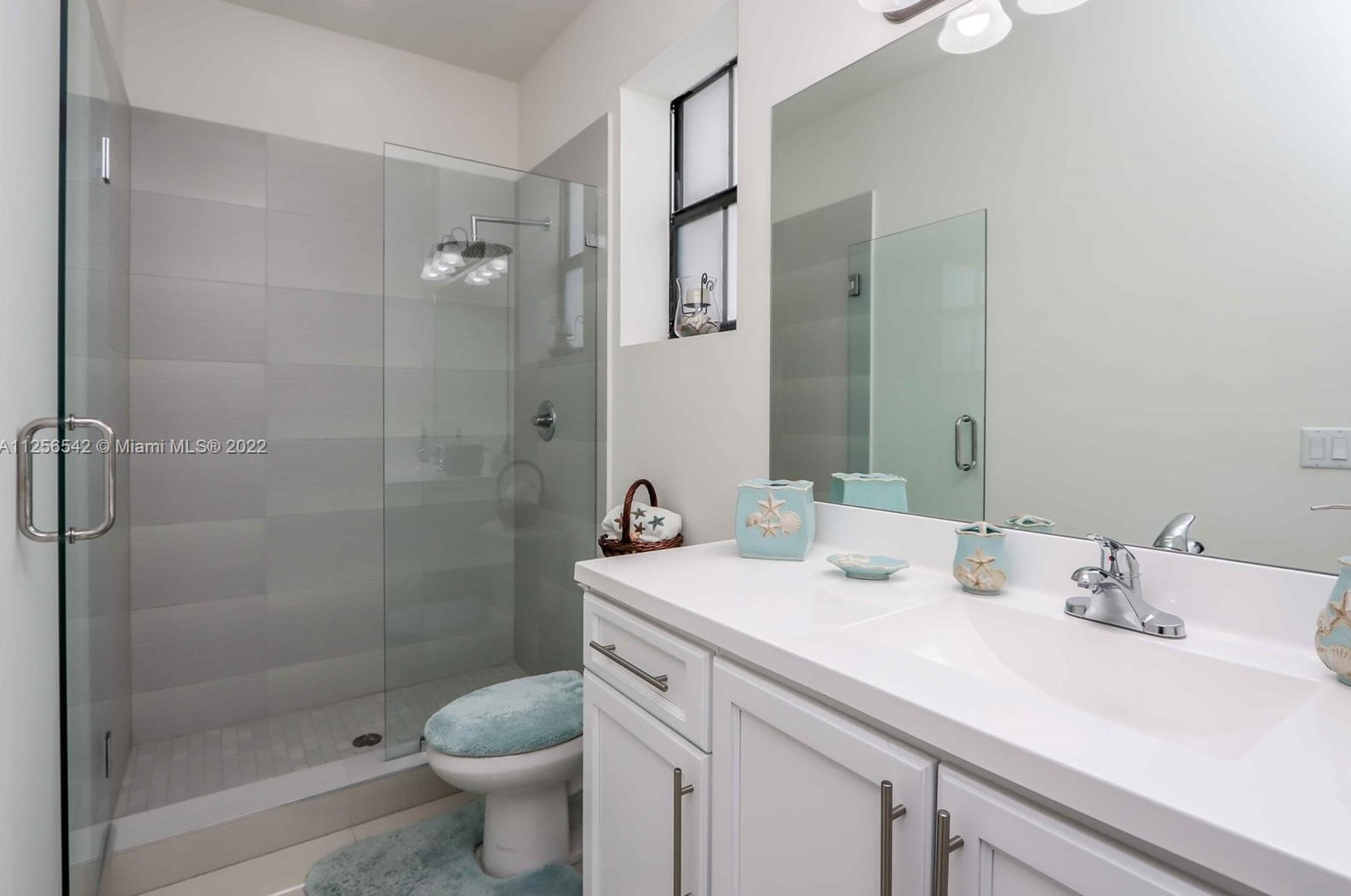 1420 144 Ave, Miami FL 33186-8619 exterior