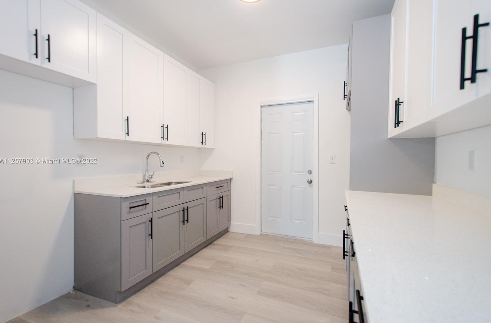 10544 6th Ave, Miami FL  33138-2050 exterior