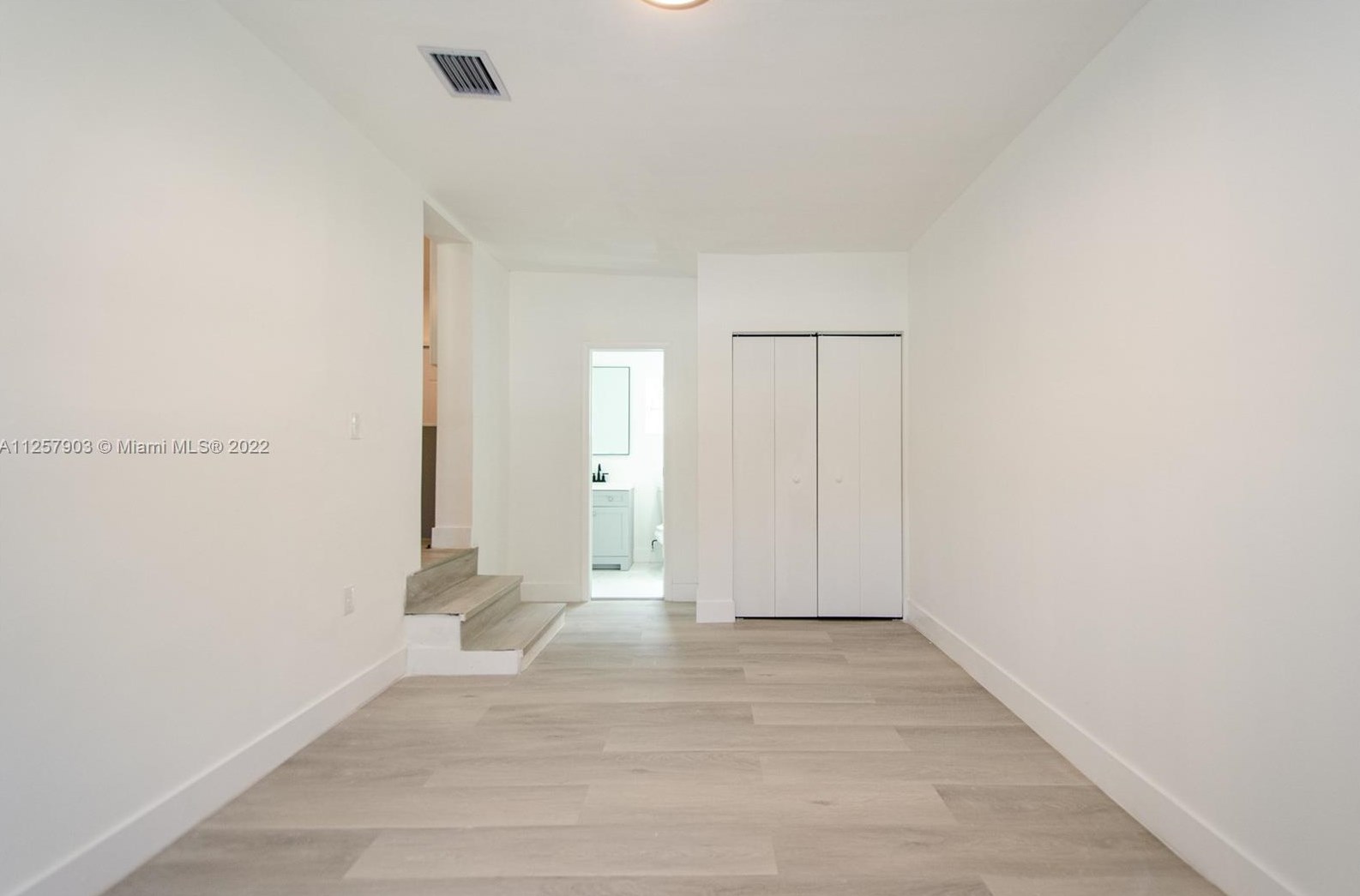 10544 6th Ave, Miami FL  33138-2050 exterior